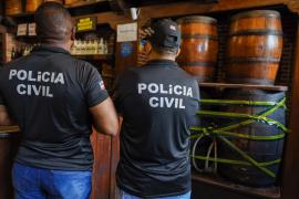 A ação conjunta fiscaliza pontos comerciais em Pernambués e no Centro Histórico da capital