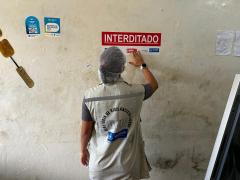 A ação mobilizou cerca de 100 profissionais, incluindo 16 equipes da Polícia Civil, além de prepostos da Vigilância Sanitária de Salvador e da ADAB