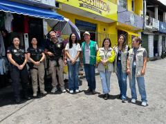 A ação mobilizou cerca de 100 profissionais, incluindo 16 equipes da Polícia Civil, além de prepostos da Vigilância Sanitária de Salvador e da ADAB