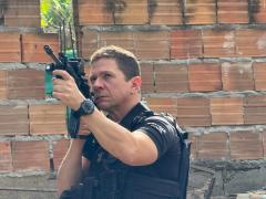 O delegado-geral André Viana participa da ação denominada COA, que visa à investigação em campo e à aproximação da Polícia Civil com a população