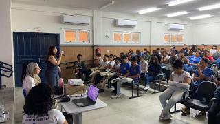 A ação visa conscientizar os jovens sobre as diferentes formas de violência, os mecanismos de proteção às vítimas e os canais de denúncia