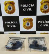 Casal foi localizado em um motel e outro suspeito detido em casa durante ação da Delegacia de Repressão a Furtos e Roubos