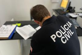 Profissional foi flagrada trabalhando em outra unidade hospitalar durante período de afastamento