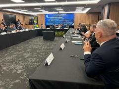 Policiamento Orientado pela Inteligência (POI), com foco no asfixiamento financeiro de organizações criminosas foi exposto como boa prática.