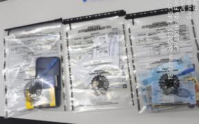 O investigado simulou cativeiro, enviou fotos produzidas por temporizador e exigiu R$ 2 mil da companheira e da mãe durante a ação ocorrida em Pernambués