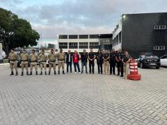 As ações ocorreram em Feira de Santana, Camaçari, Salvador e Candeias, com apreensão de documentos e análise de notas fiscais