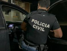 Veículo havia sido roubado após um ataque a um homem na zona rural da cidade