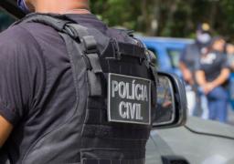 A ação cumpriu mandado de prisão preventiva e integra investigação sobre crime ocorrido durante festa do município