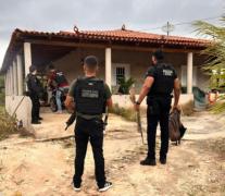 A ação integrada resultou no cumprimento de mandado de prisão e na apreensão de arma de fogo