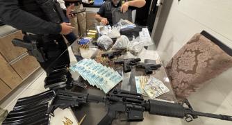 Ação apreende armas, dinheiro e munições em ações simultâneas em sete cidades baianas e em Montes Claros, Itaipé e Goiânia