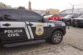 Ação apreende armas, dinheiro e munições em ações simultâneas em sete cidades baianas e em Montes Claros, Itaipé e Goiânia