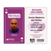 Denúncias podem ser feitas através do site do Disque Denúncia ou pelo número 181, com sigilo garantido.