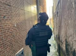 Investigado teria se aproveitado da confiança da vítima para subtrair pertences dentro de hotel