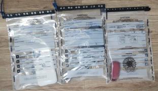 Ação do Denarc cumpriu mandado de prisão e apreendeu arma de fogo durante diligências