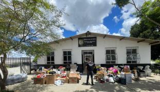 Crime ocorreu na BR-116 quando o caminhoneiro havia parado a carreta após se envolver em um acidente de trânsito