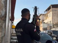 Ele é investigado por atear fogo na casa da ex-companheira