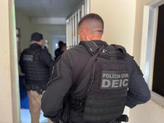 Aparelhos de ar-condicionado, equipamentos de informática, ferramentas e materiais elétricos foram subtraídos, ocasionando um prejuízo superior a R$ 100 mil