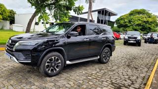 Ação cumpriu mandados judiciais, resultou na apreensão de veículos, imóveis, dinheiro e bens