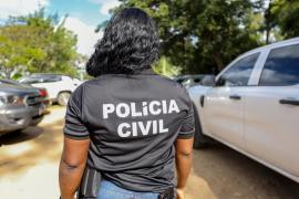 As investigações apontam que o crime foi cometido durante uma confraternização em dezembro de 2025
