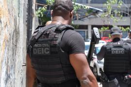 O investigado teria participado de furto a estabelecimento comercial em centro comercial da capital