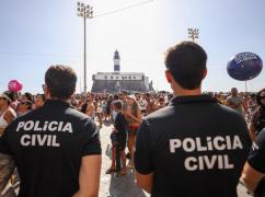 O trabalho também inclui o registro de ocorrências, cumprimento de mandados de prisão e investigações relacionadas a crimes registrados durante as festividades