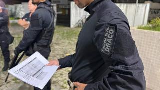 A operação bloqueou R$ 270 milhões em bens e apreendeu materiais que irão subsidiar novos desdobramentos investigativos