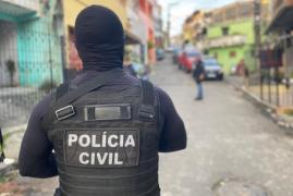 Foram requeridas medidas protetivas de urgência em favor da vítima