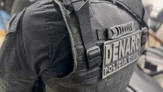 A ação cumpre mandados contra integrantes de um grupo envolvido com tráfico de drogas e crimes violentos