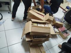 O material era vendido de maneira irregular no local