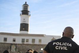 Os suspeitos utilizavam patinetes para se aproximar das vítimas e agir nas regiões da Barra e Ondina