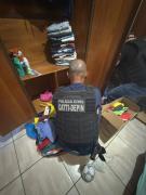 Ação da Polícia Civil também resultou em flagrante por posse de arma de fogo e apreensão de munições