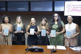 Polícia Civil da Bahia participa do lançamento do livro “A Casa de Dona Rosa”, escrito pela delegada Gabriela Garrido