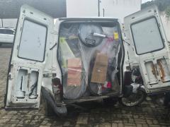 Uma mercadoria, que havia sido roubada horas antes por um grupo de homens armados, foi recuperada na zona rural do município