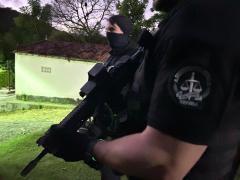 Mandados de prisão preventiva e de busca e apreensão foram cumpridos em Itaparica e Vera Cruz