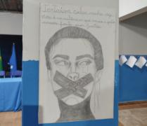 Estudantes apresentaram suas produções de quadros artísticos e textos relacionados ao tema