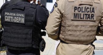 William Silva de Oliveira, o “Chapa”, possuía passagens pela Polícia e também pelo sistema prisional. O criminoso estava em liberdade por força de alvará de soltura