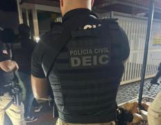 Três suspeitos foram alvos de mandados de prisão preventiva