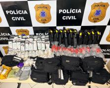 Entre os materiais entregues estão kits de Atendimento Pré-Hospitalar (APH), kits de desobstrução, espargidores, gás lacrimogêneo e granadas de efeito moral
