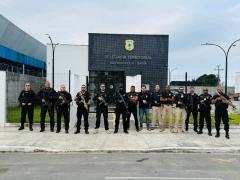 Ação foi realizada durante a Operação Colheita Amarga e resultou na apreensão de aparelhos celulares, balança de precisão e motocicleta 