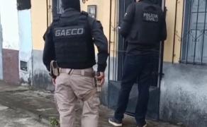 Entre elas, o presidente da Câmara de Vereadores de Guaratinga, Paulo Silva de Oliveira, preso desde abril por posse ilegal de arma de fogo