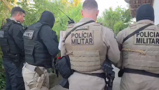 Quatro pessoas foram presas e dois mandados de busca e apreensão cumpridos