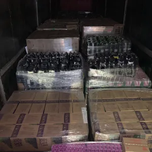 O caminhão com os produtos avaliados em R$ 244 mil foi localizado logo após o roubo