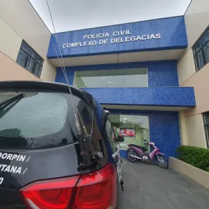 Prédio Complexo de Delegacias