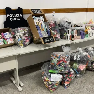 Cigarros apreendidos na operação