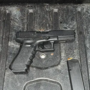 Pistola apreendida na delegacia