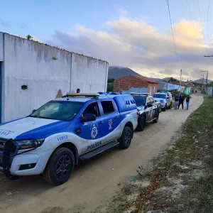 Viaturas da PCBA na rua