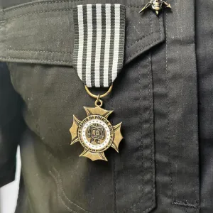 Medalha de mérito recebida pelo servidor.