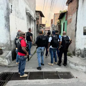 O homem estava com dois mandados abertos por crimes praticados em Salvador