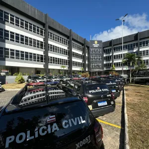 Viaturas no complexo 3D