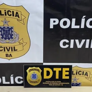 Dois homens são presos em flagrante acusados de tráfico de drogas em Feira de Santana